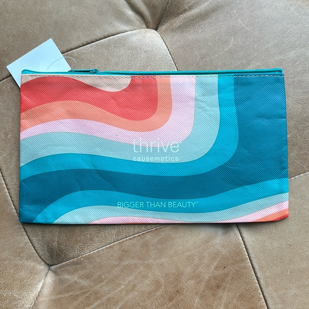 Thrive Causemetics Makeup Bag/Pouch